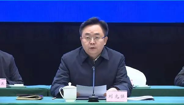 德阳市召开企业家新春座谈会 陈高志受邀发言